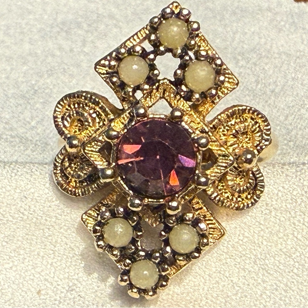 Sarah Coventry 1976 Alexandria ring